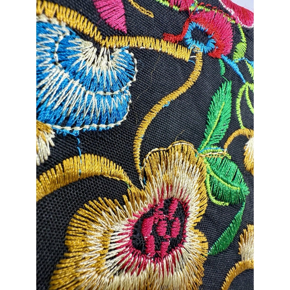 Floral Embroidered Black Fabric Clutch Purse w/ Rabbit Motif Crossbody Strap‎ - Picture 11 of 15